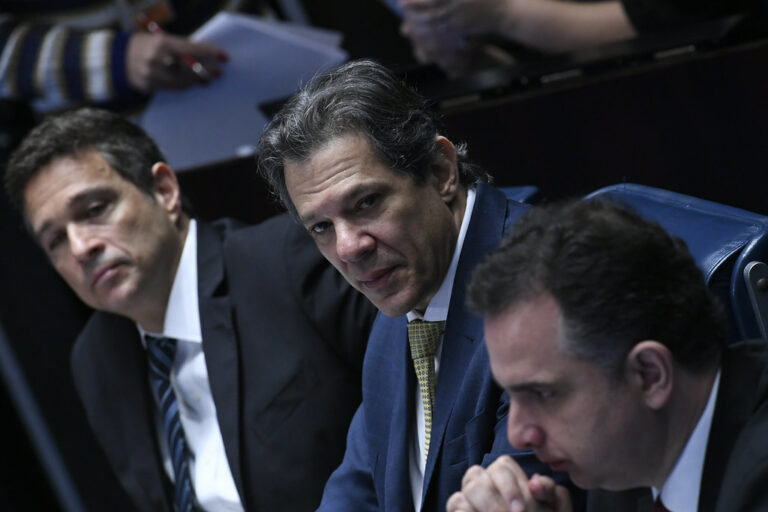 O Domínio Da Política Monetária Sobre A Política Fiscal, Ou Porque o Banco Central é o Dono do Novo Teto de Gastos